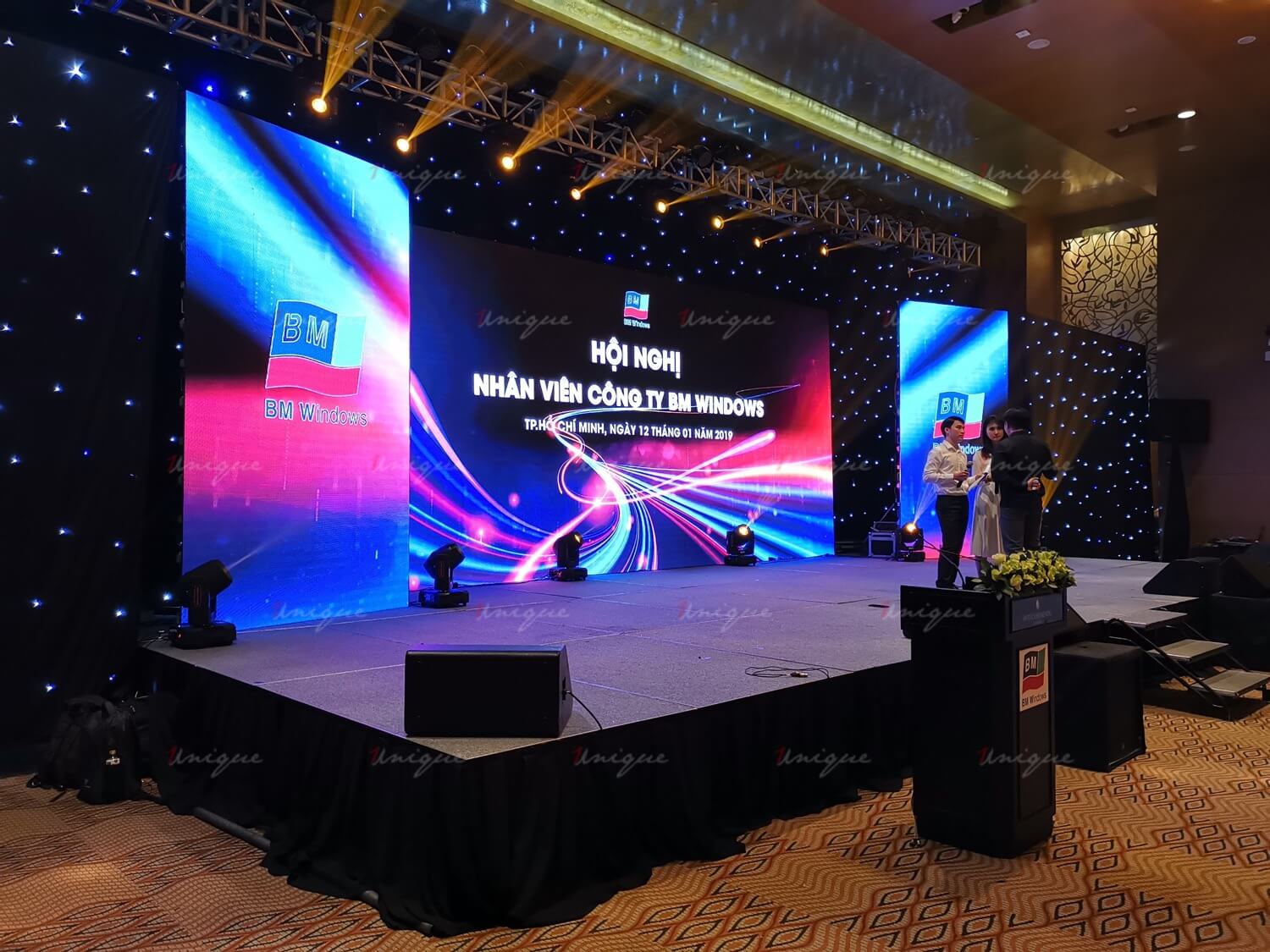 Dịch vụ thi công màn hình LED trong nhà, ngoài trời top #1